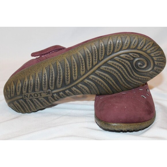 NAOT Agathis Women's Burgundy Suede Mary Jane Flat Comfort Shoes Size 38 US 7 - Picture 6 of 7